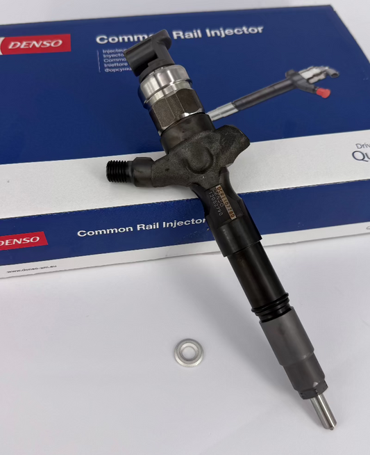 ✅ NOV injektor DCRI107780, 095000-7780, 23670-39316, 1950001160 DENSO za 🚙 TOYOTA. Naroči pregled in popravilo črpalke, injektorjev 📱+386 51 328 088.
