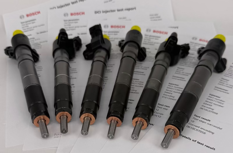 🔧 POPRAVLJEN 0445117053, 0445117052, 0446116060, FW939K546AB, LR063300, LR078606 injektor BOSCH (KOMPLET x 6 kos) za Jaguar, Land Rover. Naroči +386 51 328088.