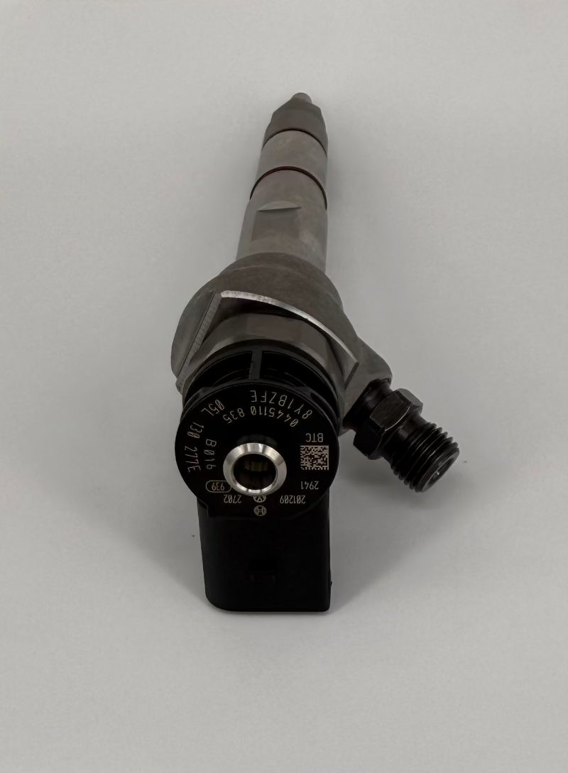 🔧 Injektor 0445110834, 0445110835, 05L130277E BOSCH obnovljen z novimi rezervnimi deli 🚙 AUDI, VW, SEAT, SKODA, CUPRA. Naroči +386 51 328 088.