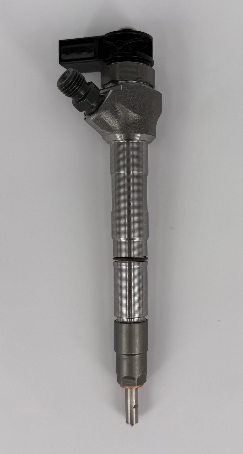 🔧 Injektor 0445110834, 0445110835, 05L130277E BOSCH obnovljen z novimi rezervnimi deli 🚙 AUDI, VW, SEAT, SKODA, CUPRA. Naroči +386 51 328 088.